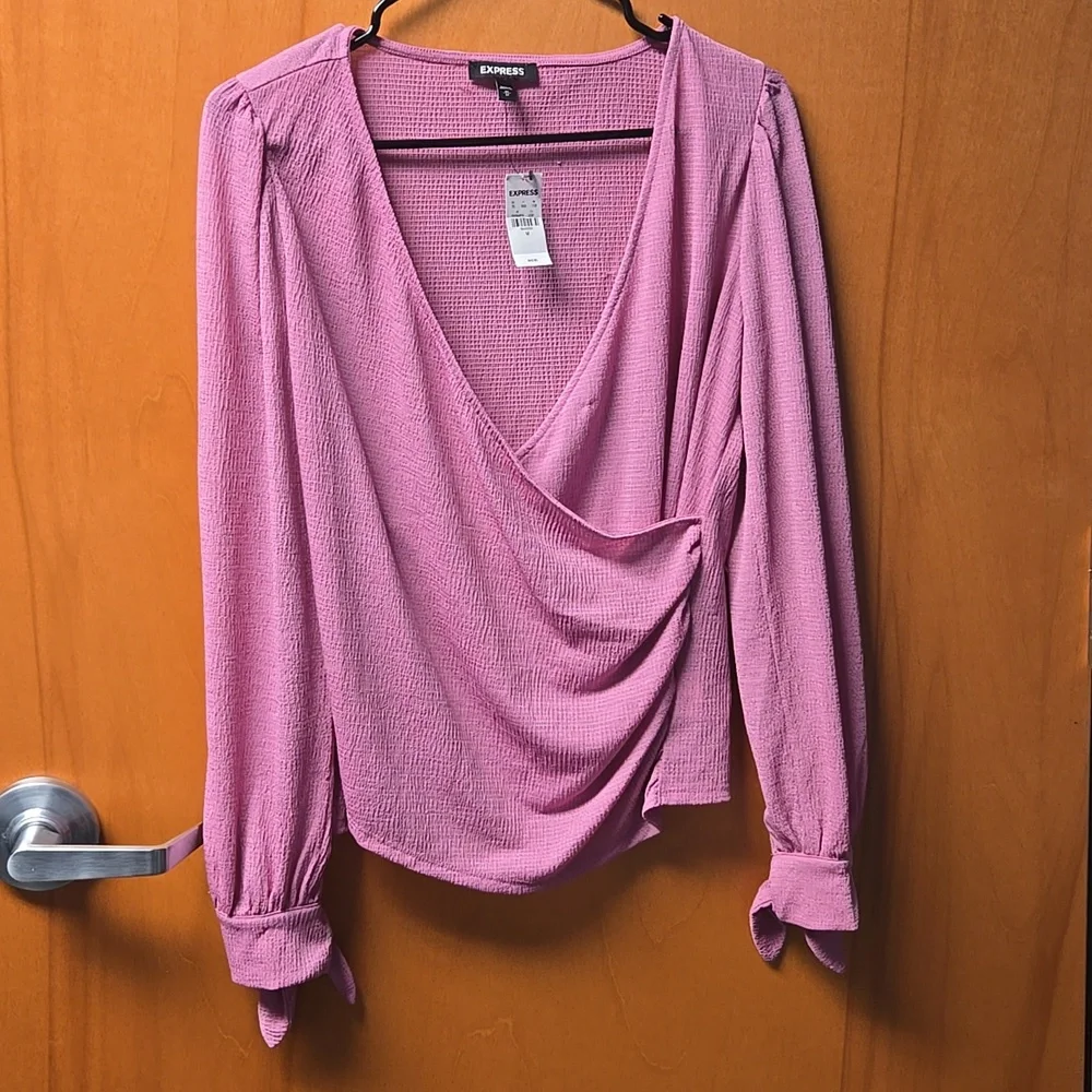 2 Express Shirts - Picture 3 of 12